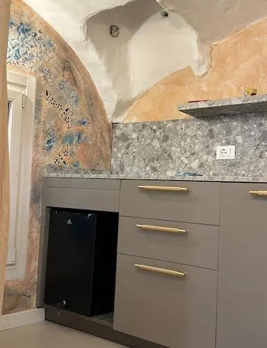 Rolliland By Farris & Cors